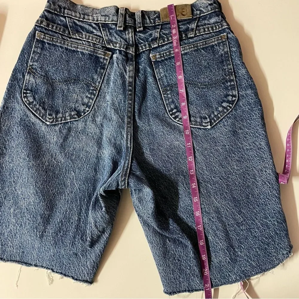 Vintage Lee Riders Dark Medium Wash Denim Cut Off Shorts Size 10 Petite GUC